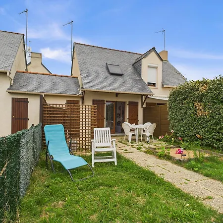 Maison Vue Pour 2 Adultes Et 2 Enfants