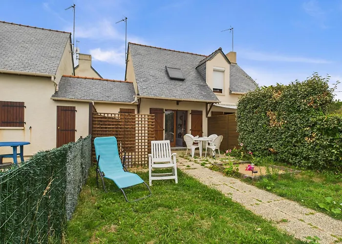 Maison Vue Pour 2 Adultes Et 2 Enfants