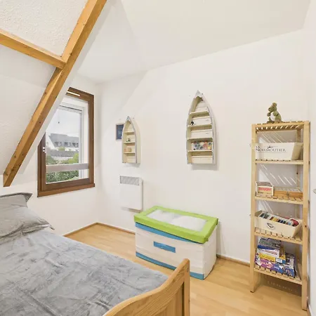 Maison Vue Pour 2 Adultes Et 2 Enfants