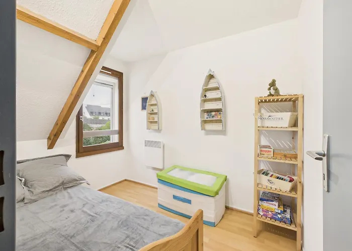 Maison Vue Pour 2 Adultes Et 2 Enfants